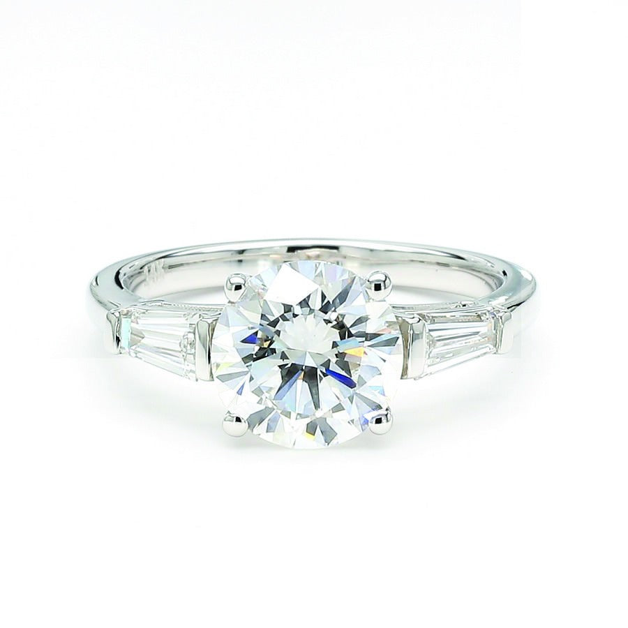 Oval Ring with Round Side Stones
