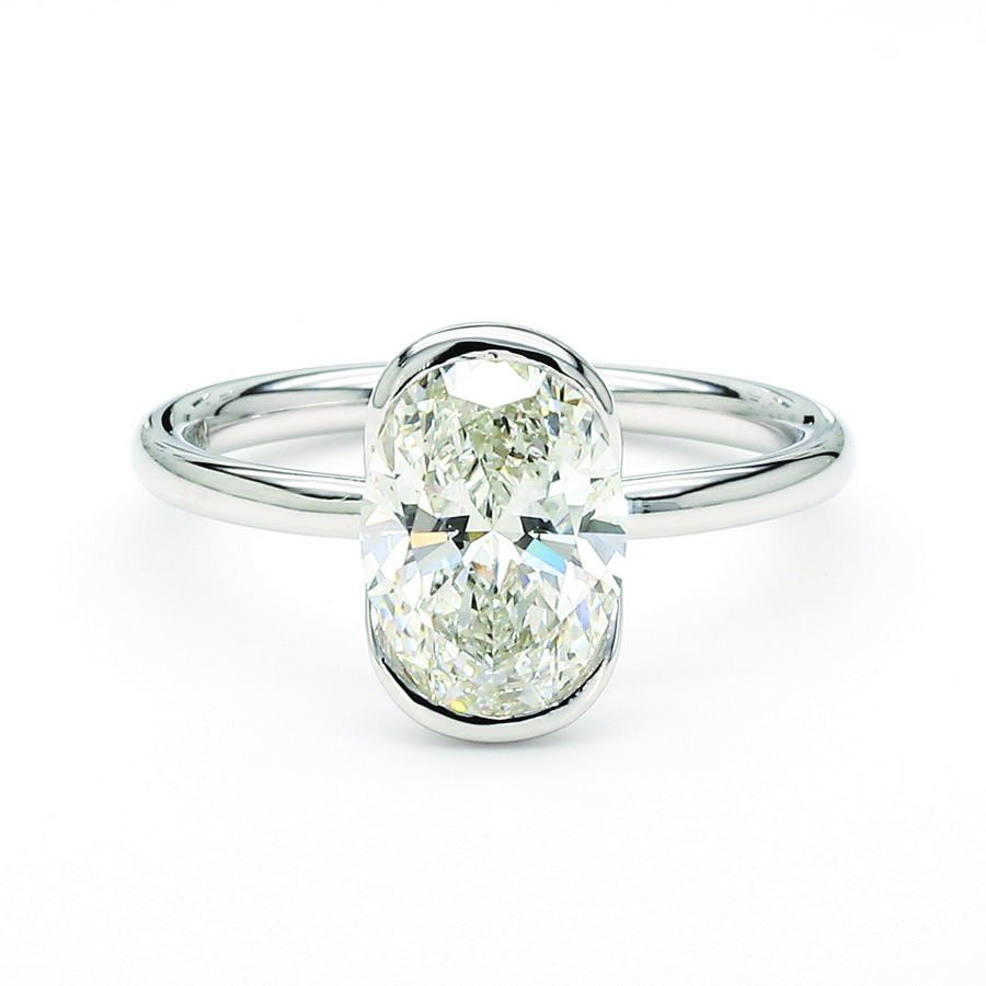 Radiant Twisted Pave Ring
