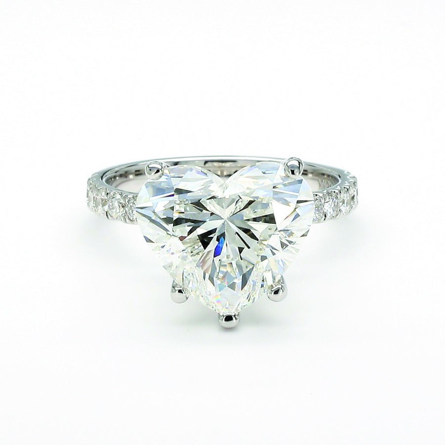 Round 3-Stone Ring with Tapered Baguettes